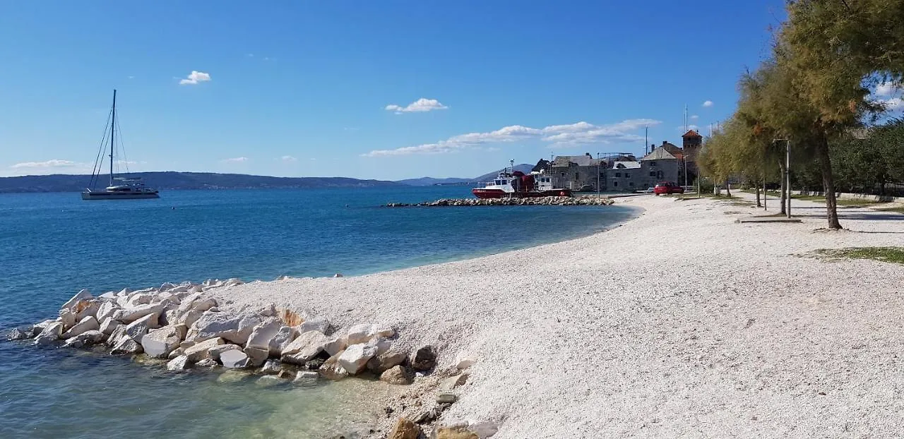 Studio Apartment Pupa Kastela Croatia